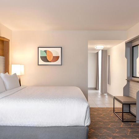 Doubletree By Hilton Fort Worth South Экстерьер фото