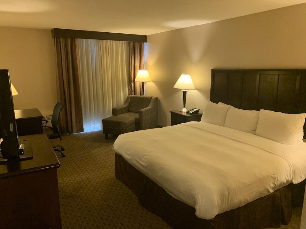 Doubletree By Hilton Fort Worth South Экстерьер фото
