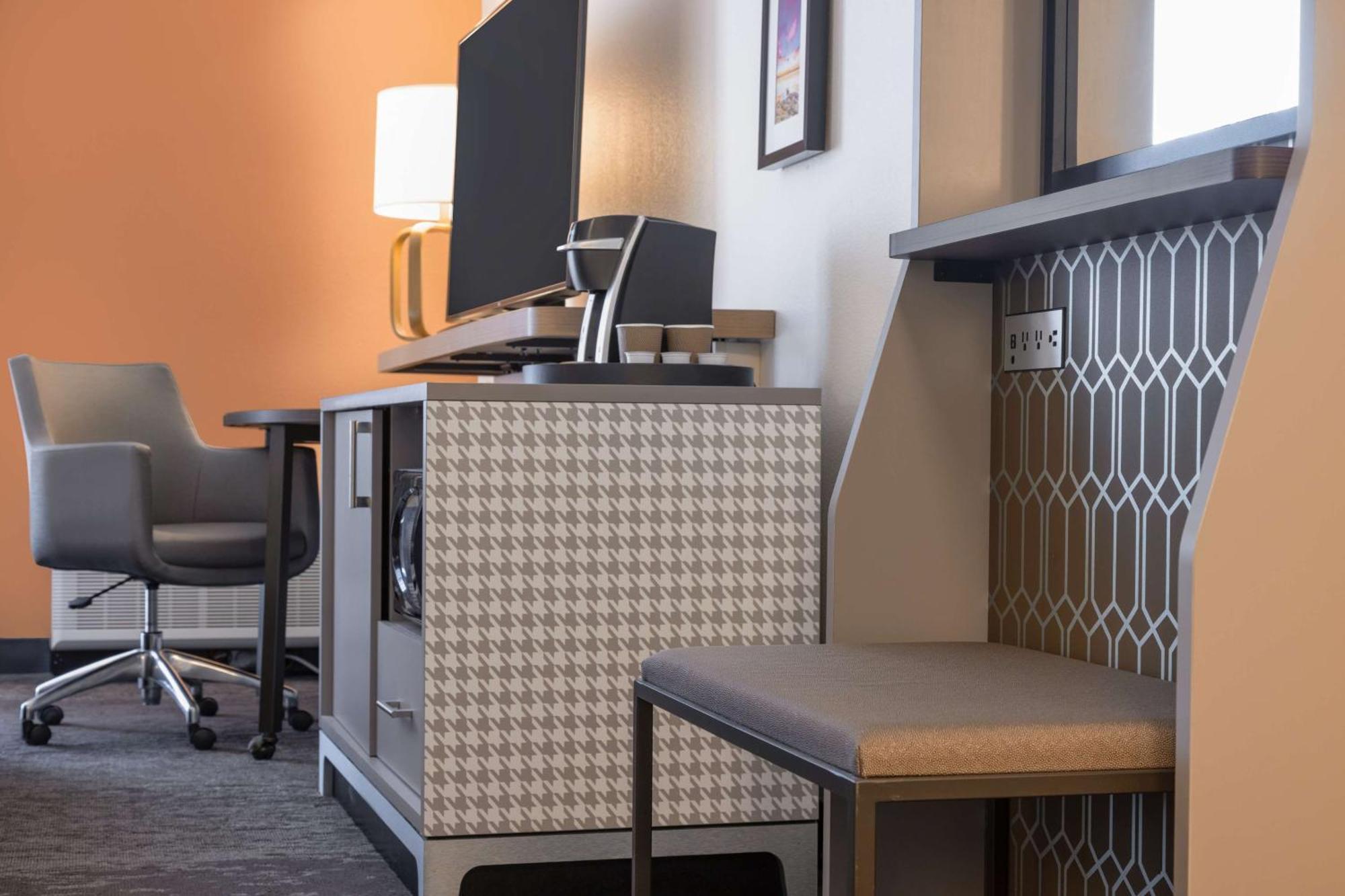 Doubletree By Hilton Fort Worth South Экстерьер фото