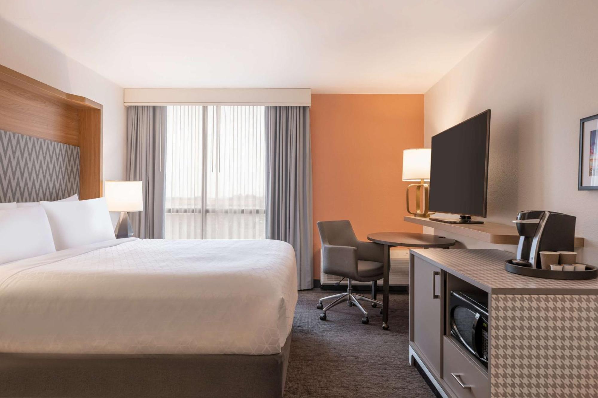 Doubletree By Hilton Fort Worth South Экстерьер фото